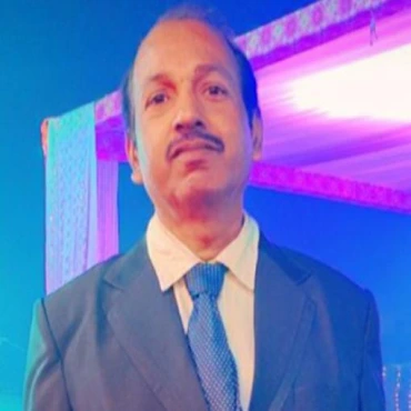 Dr Sachin Saxena IITen